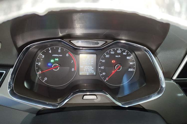 Used Baojun 310W 2017 1.5L Manual Fashion Edition China VI
