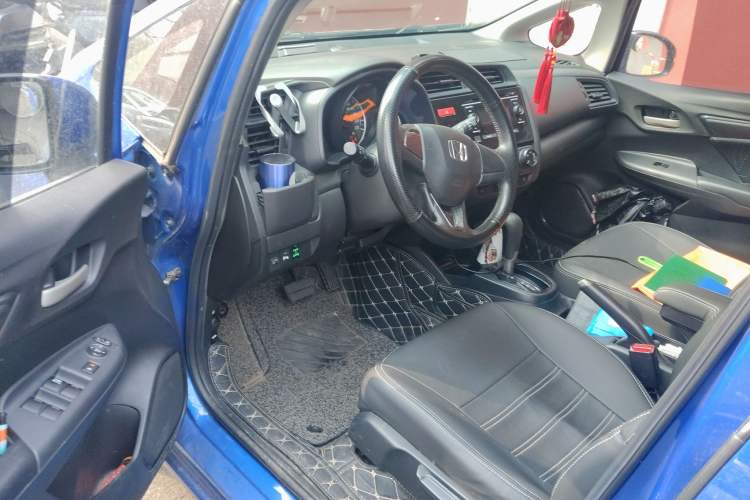 Used Honda Fit 2016 1.5L LXS CVT Comfort Sunroof Version Driver Seat