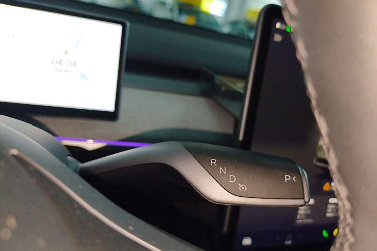 Used Tesla Model Y 2024 Rear-Wheel-Drive Version Gear Lever