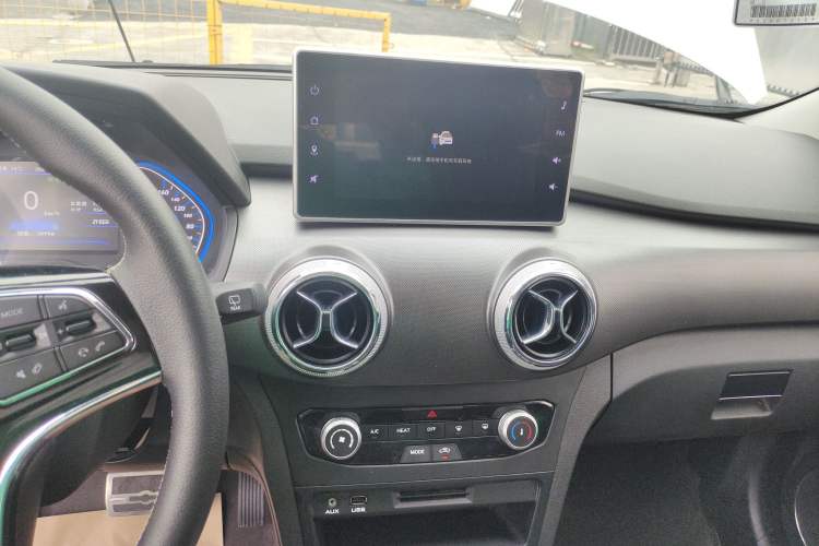 Used BAIC New Energy EC5 2020 New Fashion Edition Audio And AC Panel