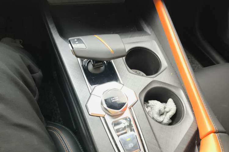 Used Changan UNI-V 2022 1.5T Prestige Version
