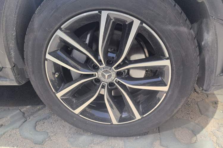 Used Mercedes-Benz GLC 2021 GLC 300 L 4MATIC Dynamic Model