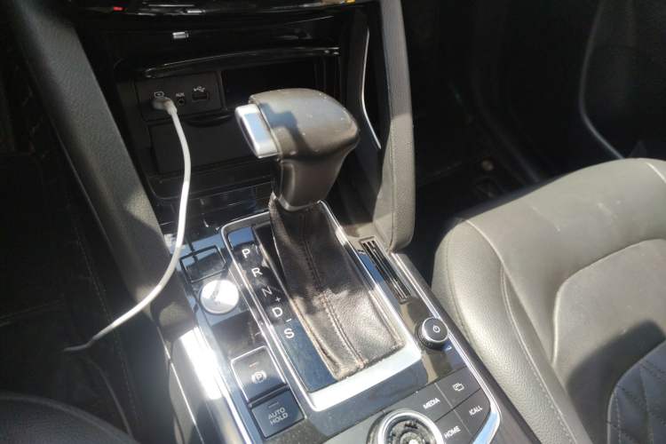 Used BORGWARD BX7 2018 28T Two-Wheel Drive Luxury Version 5 Seats China V Emission Standard