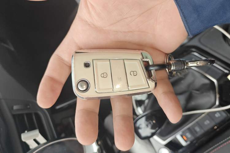 Used Volkswagen Tayron 2021 280TSI Two-Wheel Drive Luxury Smart Connectivity Version Vehicle Key