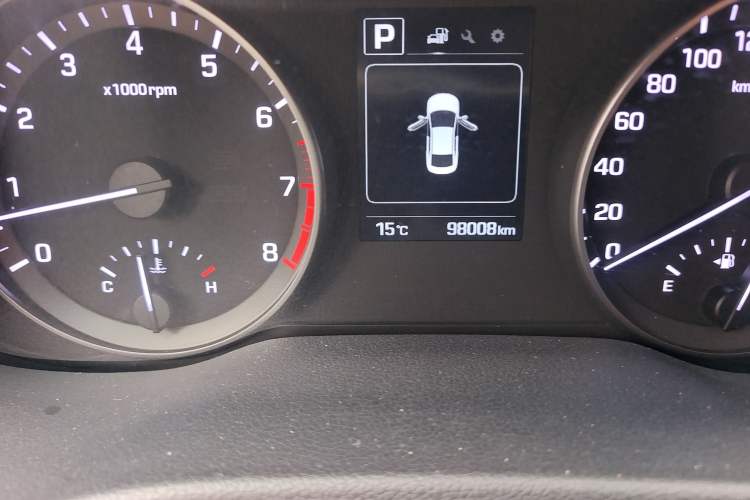 Used Hyundai Elantra (6th Generation / Lingdong) 2016 1.6L Automatic ZhiXuan · Luxury Version Odometer Close Up