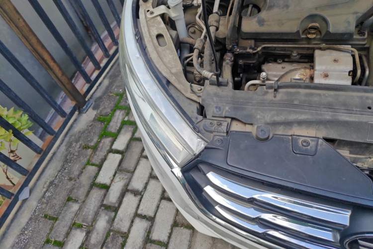 Used Bestune B50 2016 1.4T Automatic Luxury Model Right Front Headlight