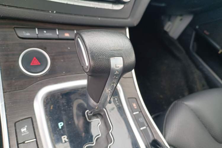 Used Land X7 2016 2.0T Panoramic Prestige Edition
