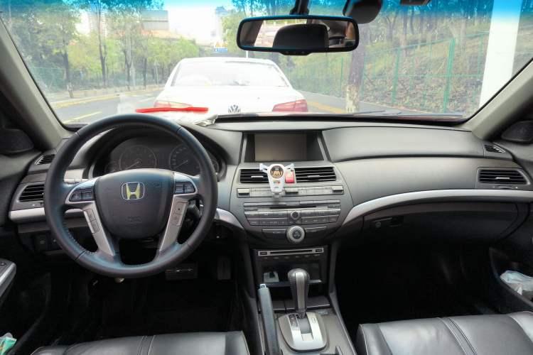 Used Honda Crosstour 2012 2.4L Prestige Edition