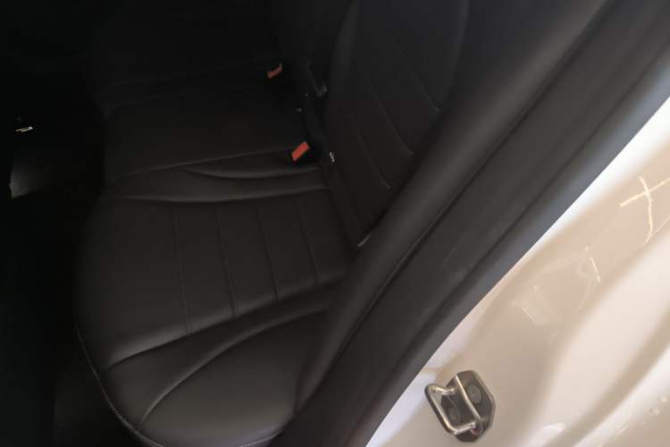 Used Mercedes-Benz C-Class 2020 Restyled C 200 L Fashion Edition Sport Version
