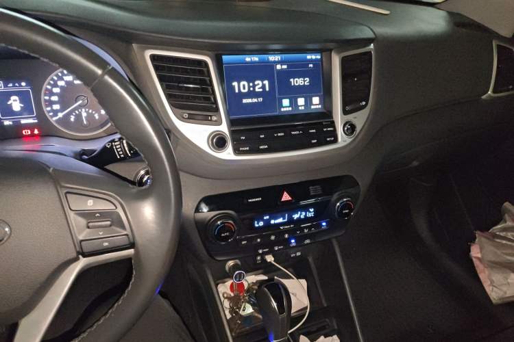 Used Hyundai Tucson 2018 1.6T Dual-Clutch Two-Wheel Drive 15th Anniversary Special Edition
