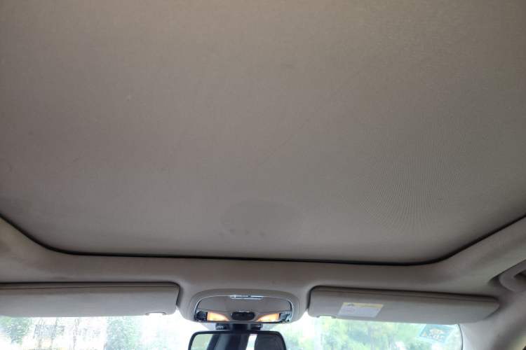 Used Jeep Cherokee 2016 2.4L Leading Smart Version Headliner