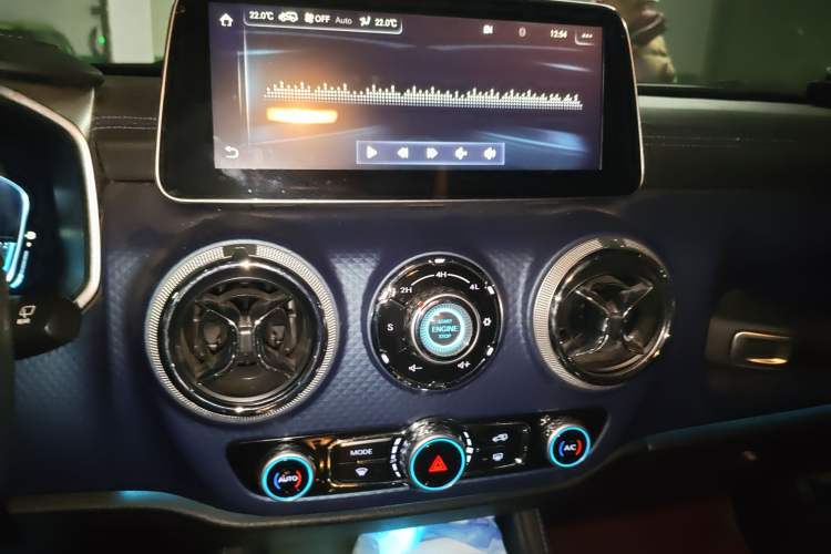 Used BAIC Off-Road BJ40 2018 PLUS 2.3T Automatic Four-Wheel Drive Flagship Version China V Emission Standard
