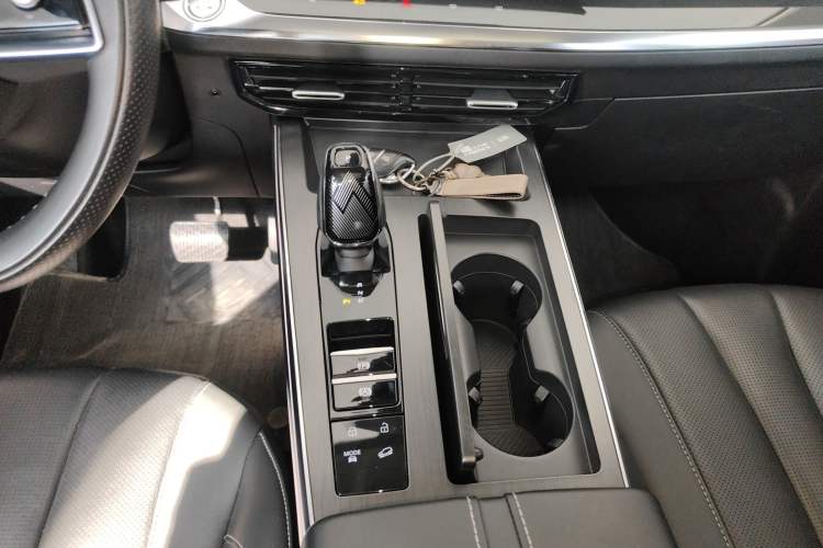 Used Roewe RX5 MAX 2022 1.5T Automatic Zhiwei Prestige Edition