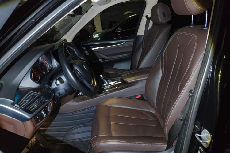 Used BMW X5 2018 xDrive28i
