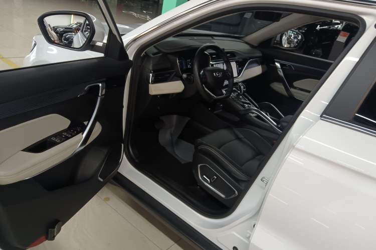 Used Geely Auto Emgrand X7 Sport 2022 Boyue X 1.8TD DCT Smart Model Driver Seat