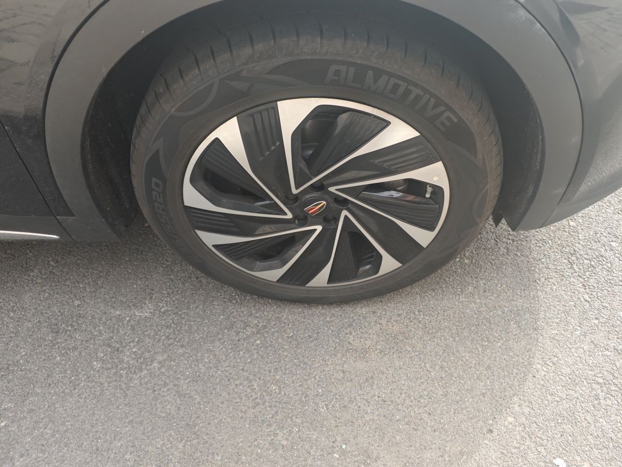 Hongqi HS7 PHEV 2024 2.0T PHEV Four-Wheel Drive Flagship Edition 6 Seats — снимка 8