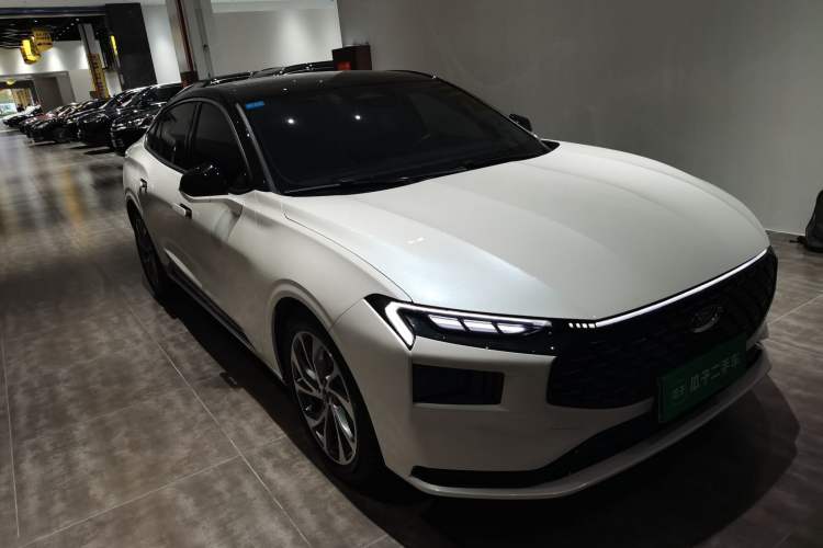 Used Ford Mondeo 2023 EcoBoost 245 Ultimate Model
