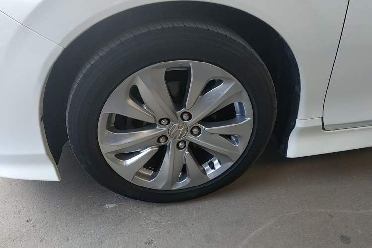 Used Honda Jade 2017 1.8L automatic Comfort version 5 seats