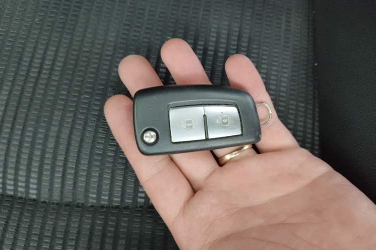 Used Nissan Tiida 2016 1.6L CVT Cool Dynamic Edition Interior 1