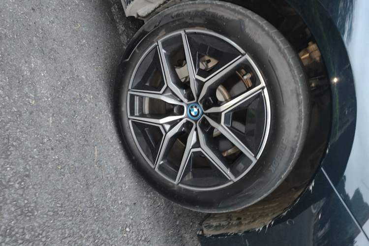 Used BMW i5 2024 eDrive 35L M Sport Package
