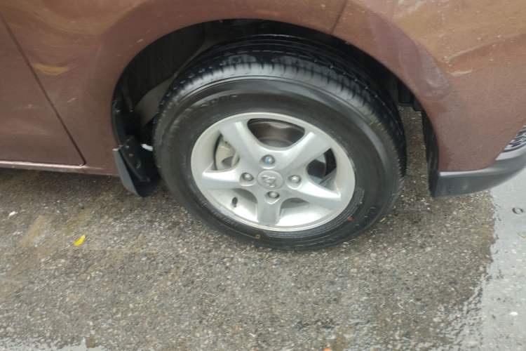 Used CHANGAN KAICHENG Ounuo S 2023 1.5L Deluxe Edition Dual-Steaming Air-Conditioned Passenger Van JL473QG 7 Seats Right Front Wheel Hub