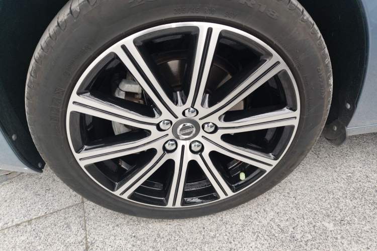 Used Volvo S60 2018 S60L T5 Intelligent Drive Progressive Edition
