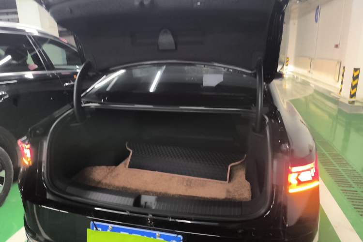 Used Volkswagen Magotan 2024 380TSI DSG Prestige Edition DaMai Package