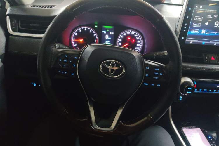 Used Toyota Wildlander 2020 2.0L CVT Two-Wheel Drive Luxury Edition