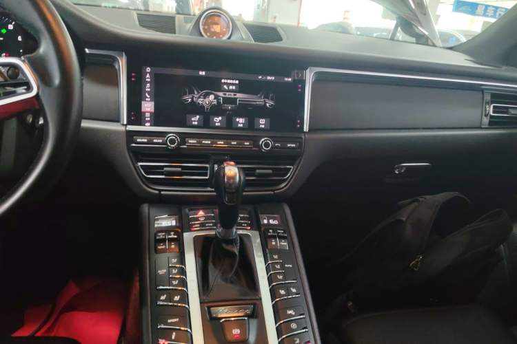 Used Porsche Macan 2018 Macan 2.0T