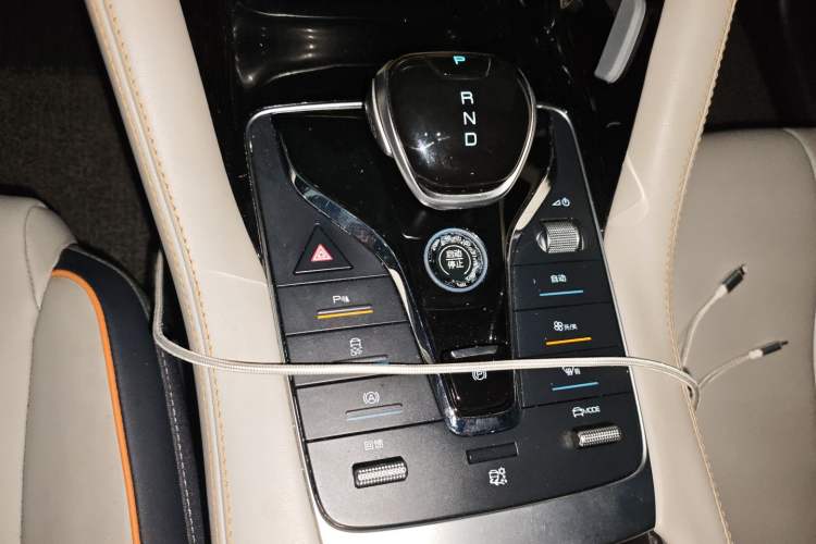 Used BYD Song PLUS New Energy 2021 EV Deluxe Model Gear Lever