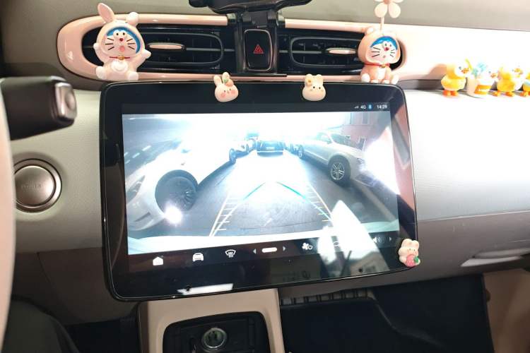 Used Leapmotor T03 2023 403 Lite Edition Audio And AC Panel