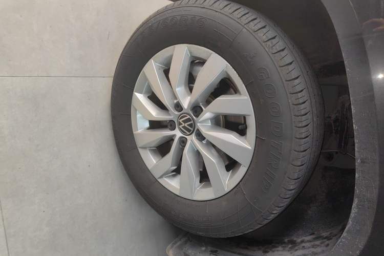 Used Volkswagen Tharu 2021 280TSI Two-Wheel Drive Trend Edition
