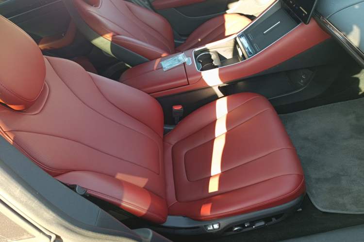 Used Hima Luxeed S7 2024 Max RS Four-Wheel-Drive Performance Edition
