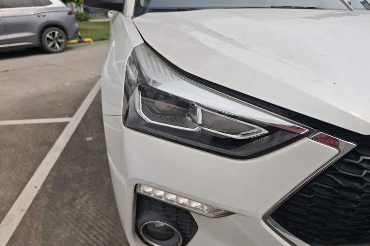 Used Haval H6 Coupe 2020 SmartConnect Edition 1.5T Automatic Two-Wheel Drive Luxury SmartConnect Model Right Front Headlight