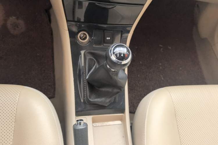 Used BYD F3 2012 Energy-Saving Model 1.5L Manual Comfort Version
