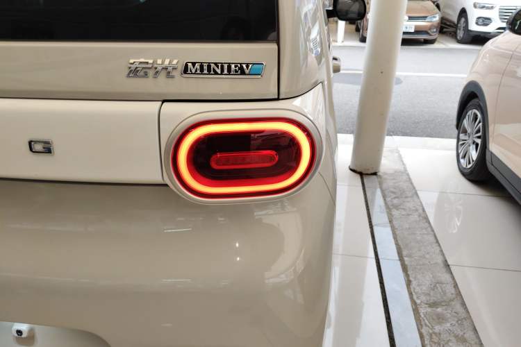 Used Wuling Hongguang MINIEV 2024 3rd Generation 215km Youth Edition Right Rear Taillight
