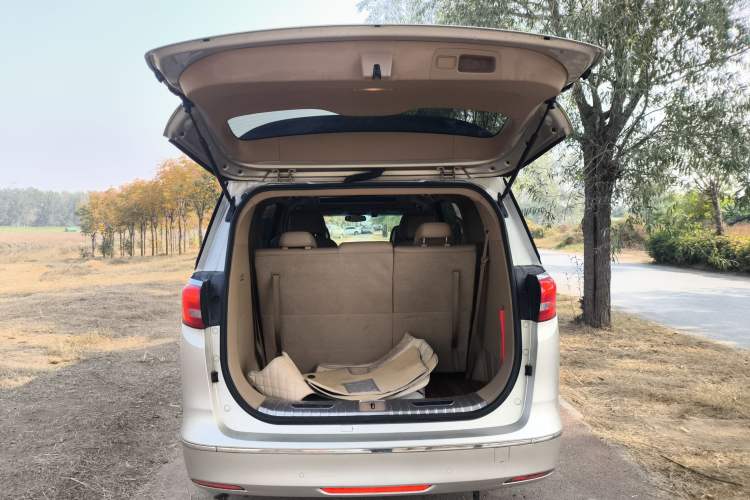 Used Buick GL8 2017 ES 28T Premium Version China V Standard