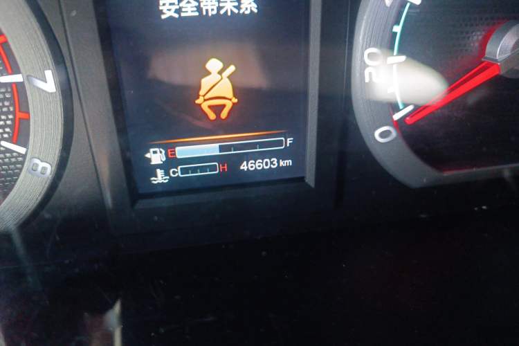 Used FORTHING Lingzhi 2022 Striving Version M5L 1.6L Luxury 7-Seater
