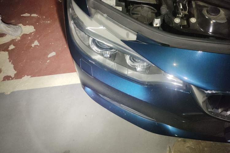 Used BMW 4 Series 2016 420i Convertible Fashion Model Right Front Headlight