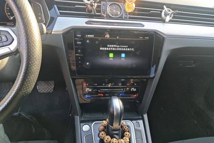 Used Volkswagen Magotan 2021 330TSI DSG 30th Anniversary Edition
