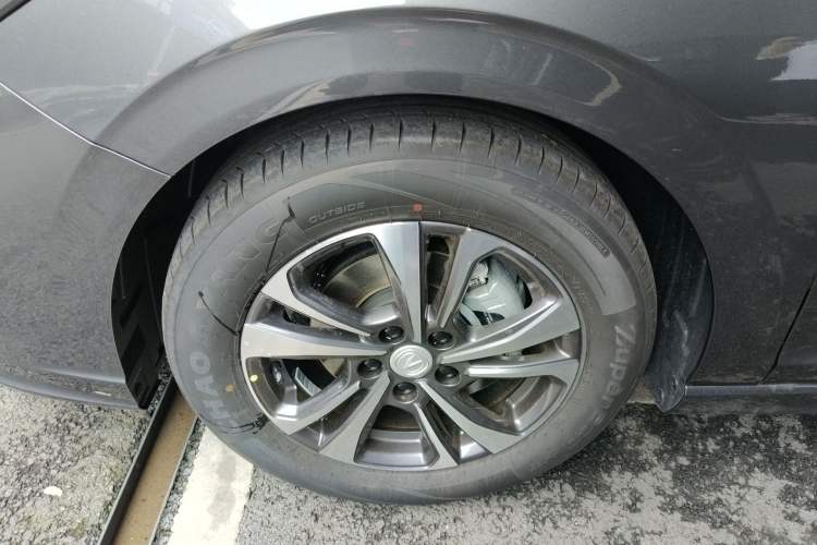 Used CHANGAN Eado 2025 PLUS 1.4T Dual-Clutch High-Energy Version Left Front Wheel Hub