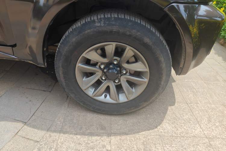 Used Suzuki Jimny  Right Front Wheel Hub