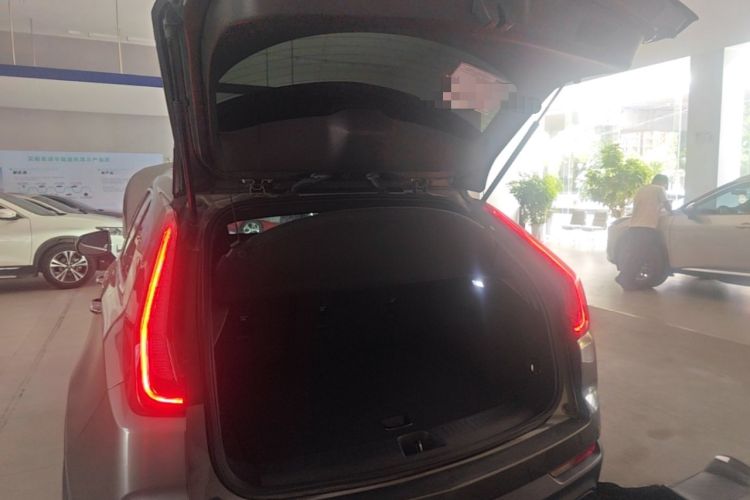 Used Cadillac XT4 2018 28T Two-Wheel Drive Tech Version
