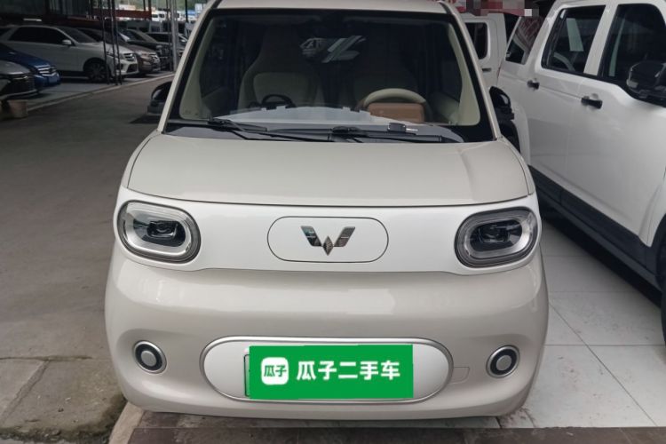 Used Wuling Hongguang MINIEV 2024 3rd Generation 215km Youth Edition Front