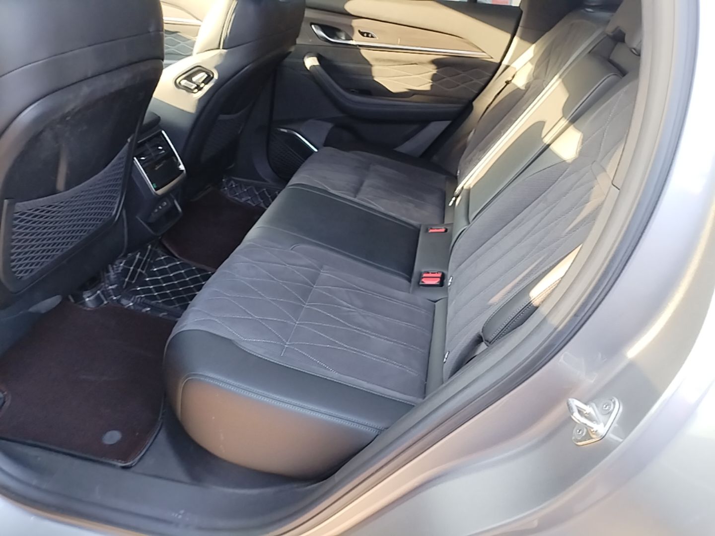 Geely Auto Monjaro L 2025 Dongfang Yao 2.0TD Automatic Lanxing Edition — снимка 20