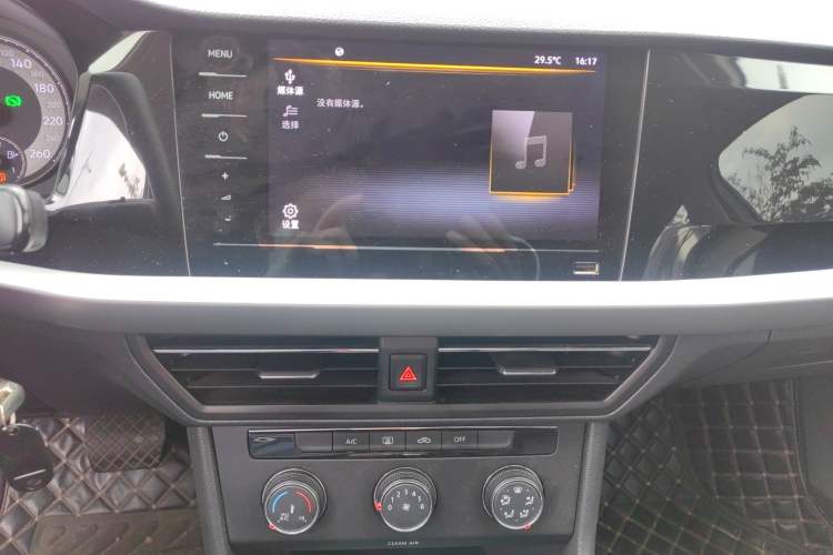 Used Volkswagen Lavida 2021 1.5L Automatic Comfort Edition Audio And AC Panel