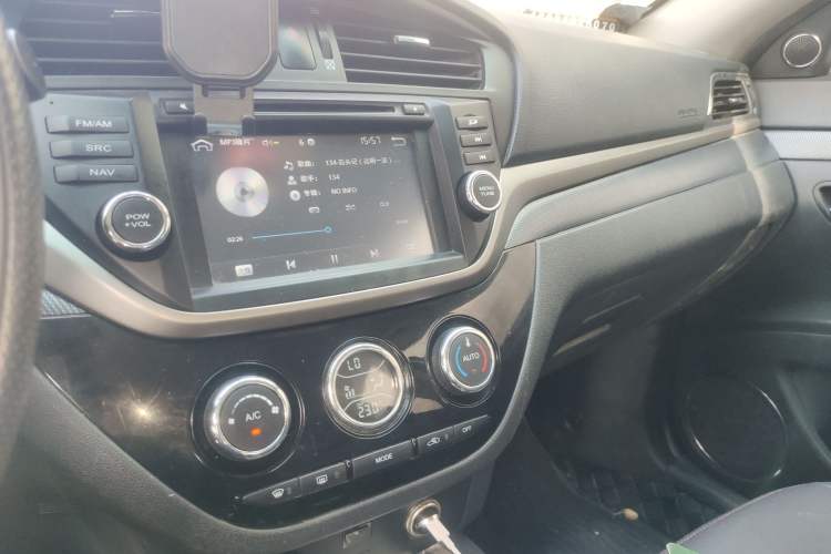 Used Haima M6 2015 1.5T Manual Luxury Model Audio And AC Panel