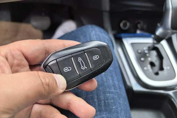 Used Citroen C4L 2014 1.8L Intelligent Drive Automatic Dynamic Model Vehicle Key