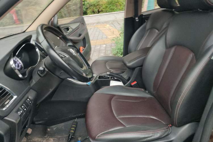 Used Baojun 560 2016 1.5T Manual Luxury Model