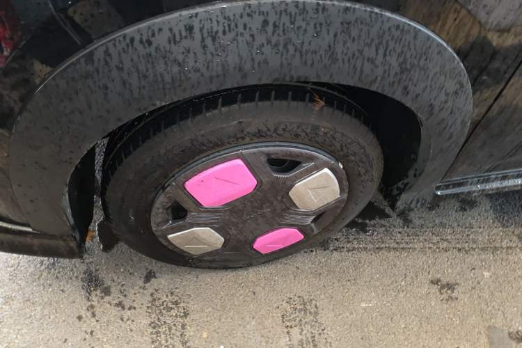 Used Geely Galaxy Panda 2025 210km Panda Kart Left Front Wheel Hub